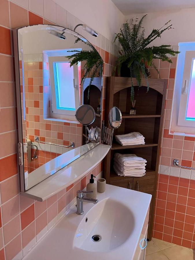 הוילה באניולה Domus Maria With Swimming Pool And Free Parking מראה חיצוני תמונה